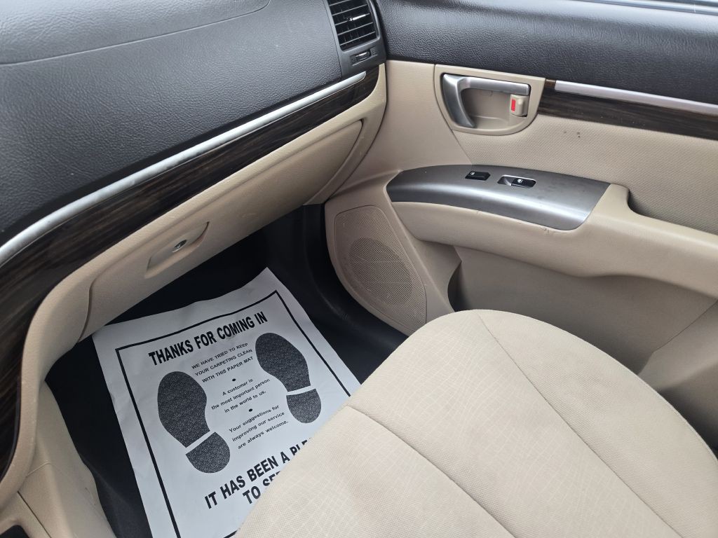 2012 Hyundai Santa Fe Image 13