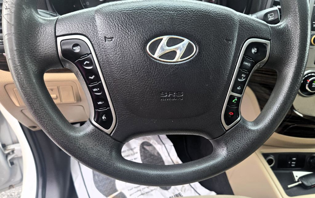 2012 Hyundai Santa Fe Image 15