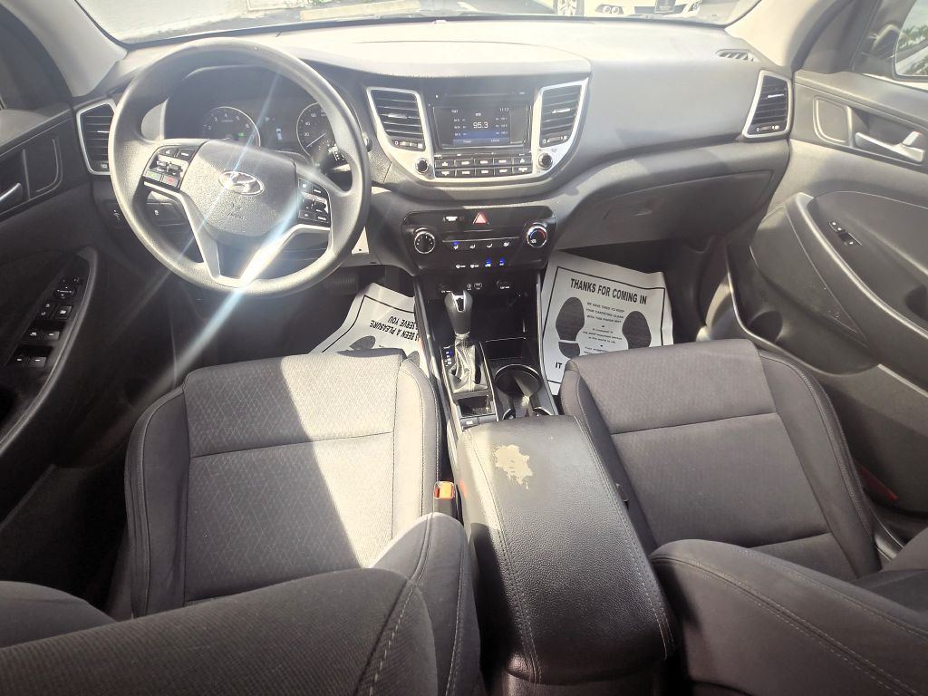 2017 Hyundai Tucson Image 10