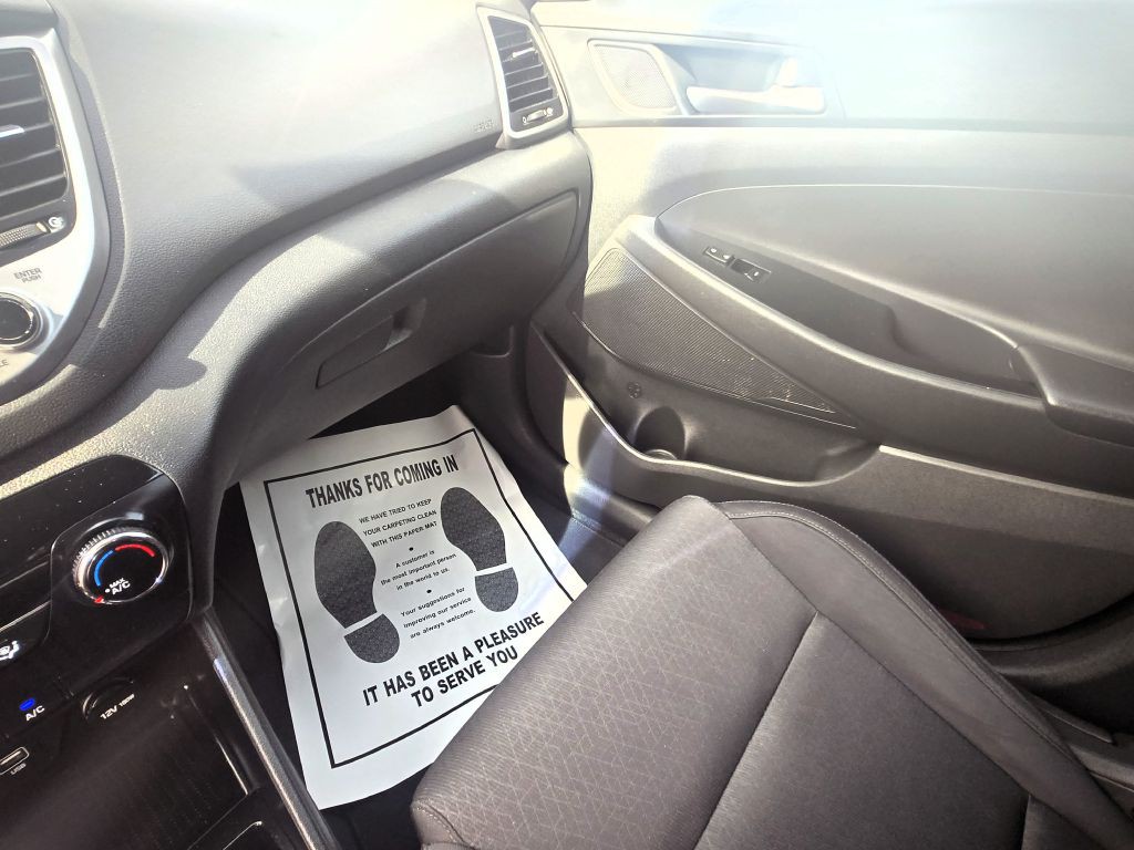 2017 Hyundai Tucson Image 15