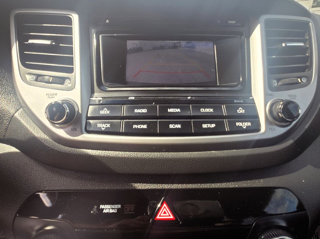 2017 Hyundai Tucson Image 17