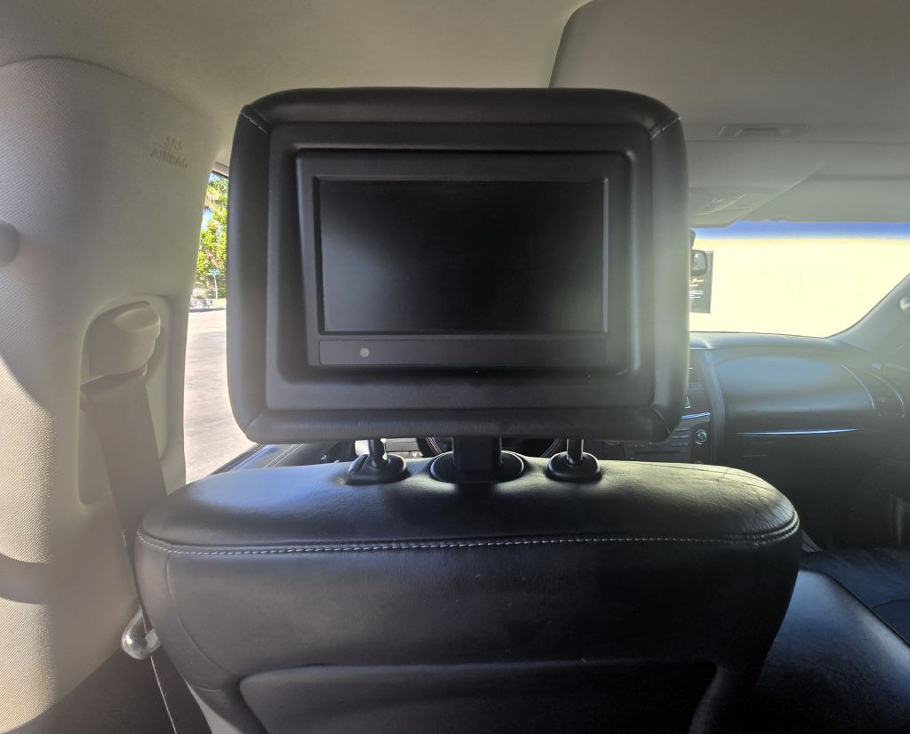 2016 INFINITI QX80 Image 12