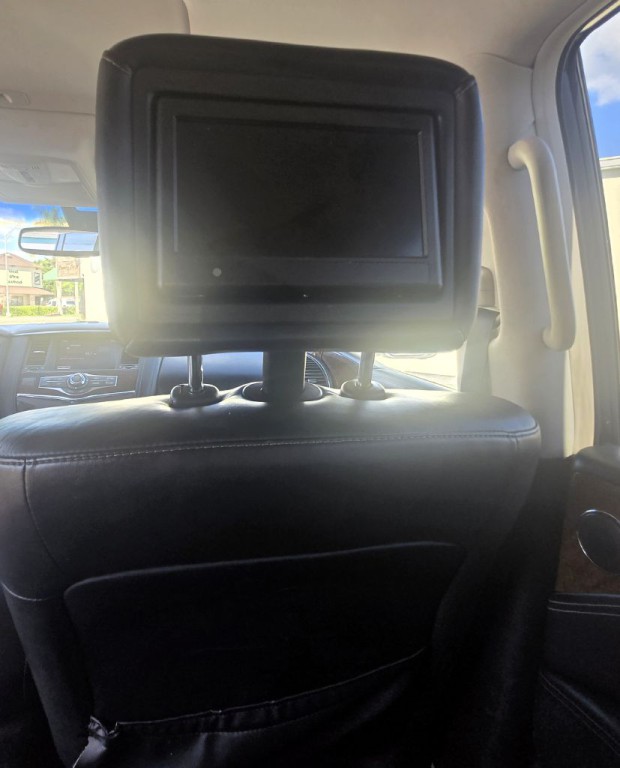 2016 INFINITI QX80 Image 13