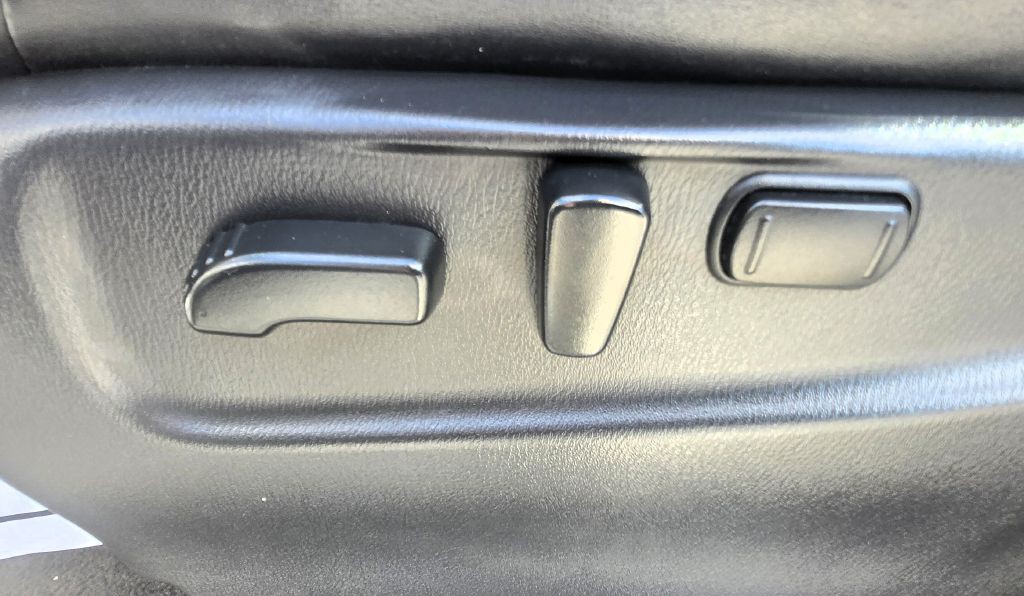 2016 INFINITI QX80 Image 17