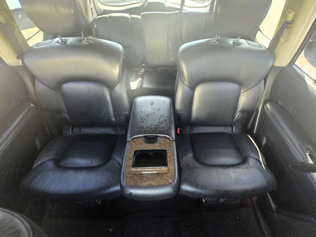 2016 INFINITI QX80 Image 18