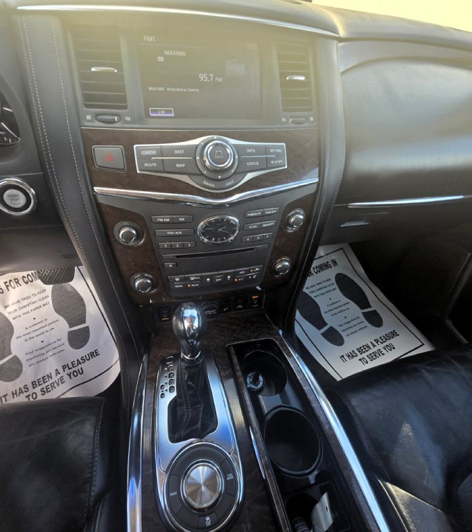 2016 INFINITI QX80 Image 21