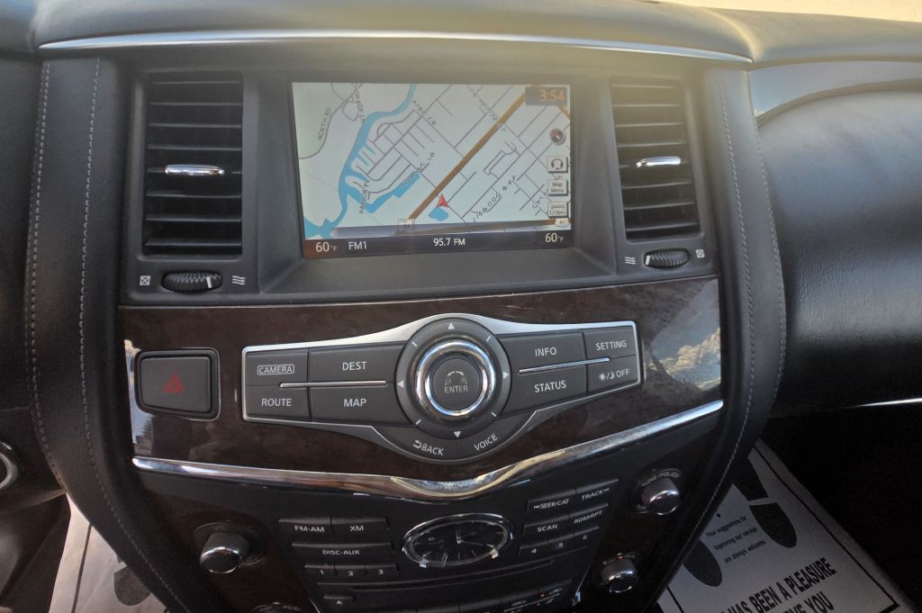 2016 INFINITI QX80 Image 23