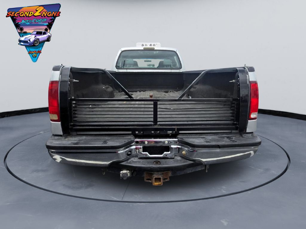 2005 Ford F-350 Image 4