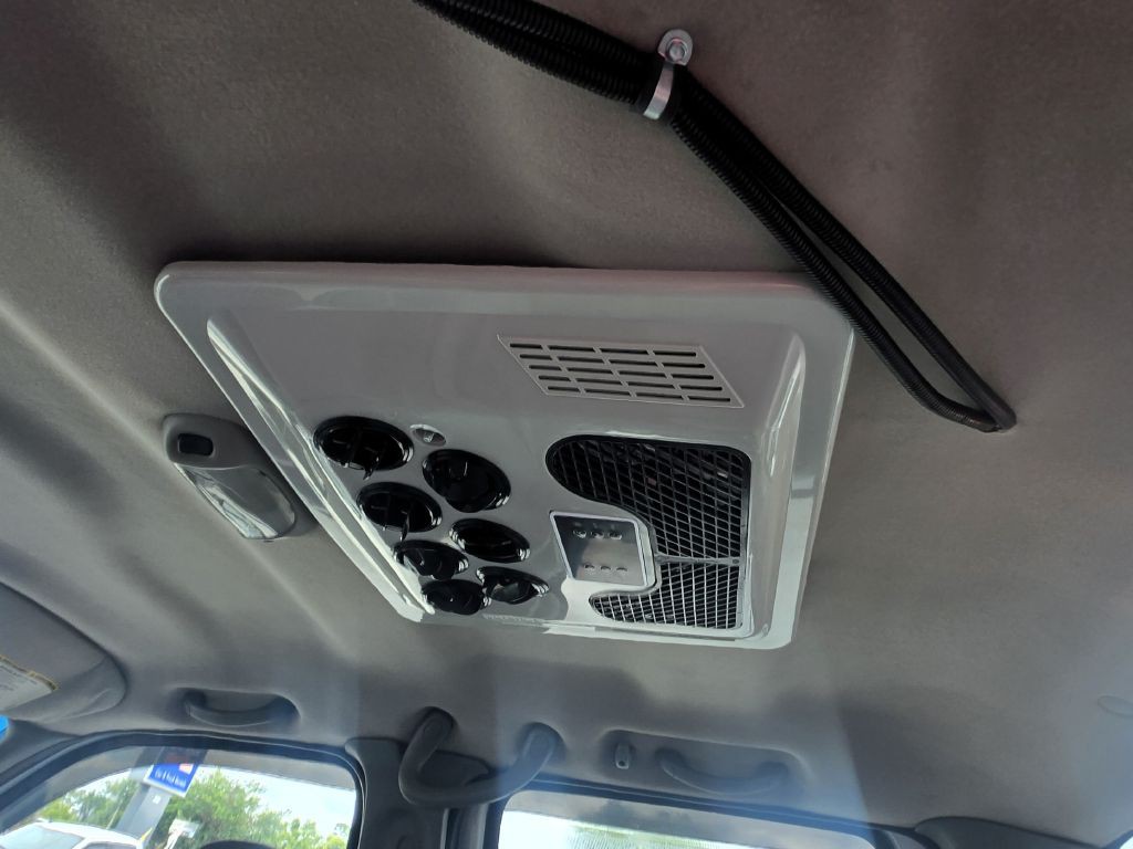 2005 Ford F-350 Image 7