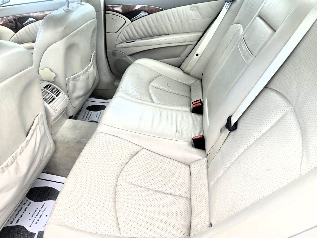 2003 Mercedes-Benz E-Class Image 8