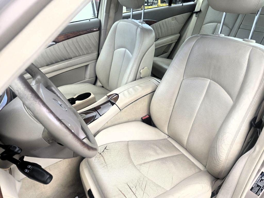 2003 Mercedes-Benz E-Class Image 10