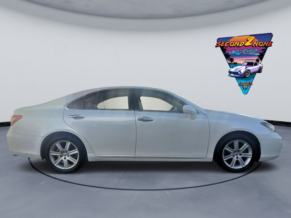 2009 Lexus ES Image 2