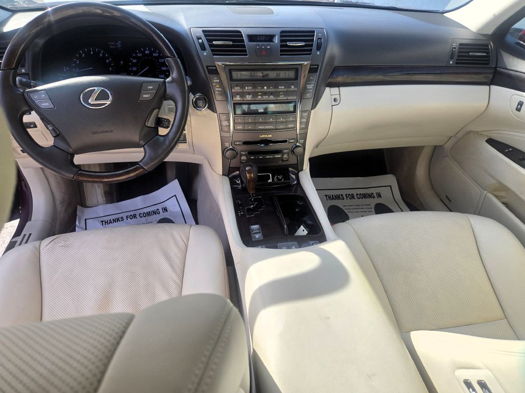 2007 Lexus LS Image 11