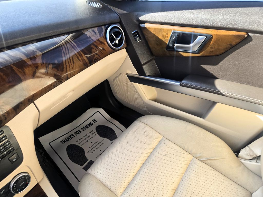 2015 Mercedes-Benz GLK-Class Image 18