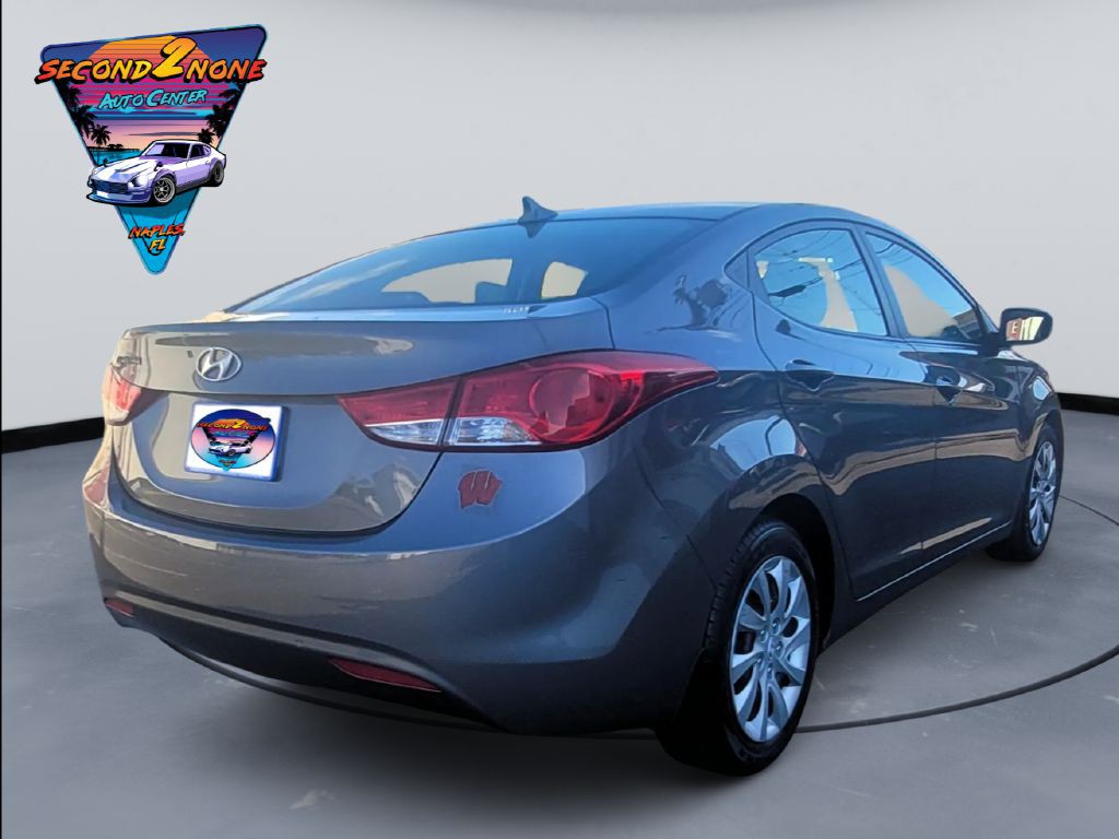 2013 Hyundai Elantra Image 5