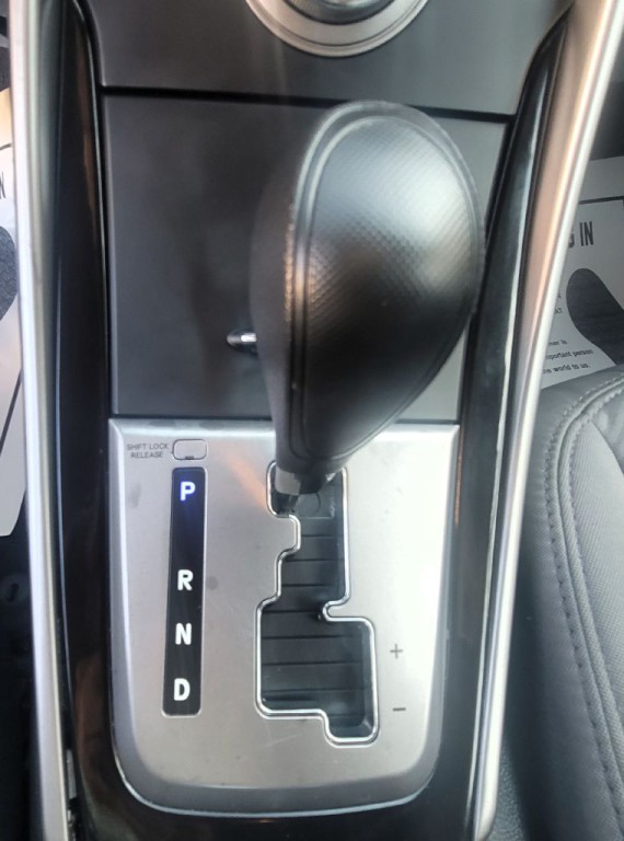 2013 Hyundai Elantra Image 15