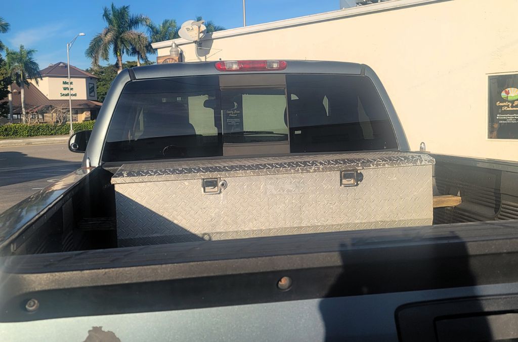 2008 GMC Sierra Image 9