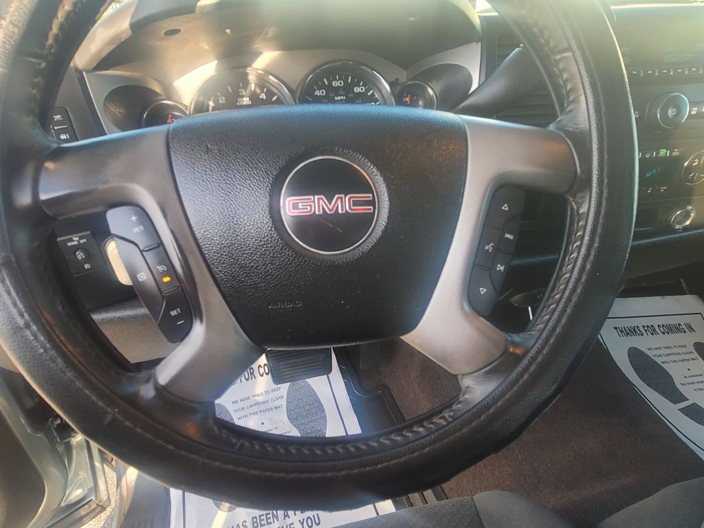 2008 GMC Sierra Image 18