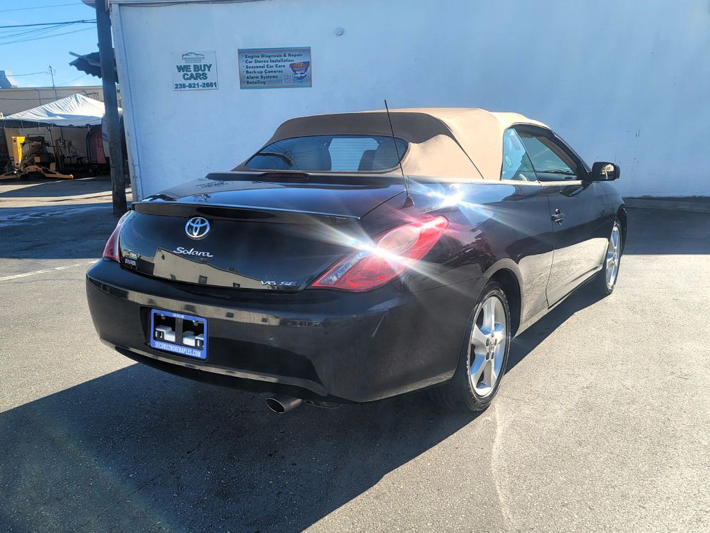 2004 Toyota Camry Image 5
