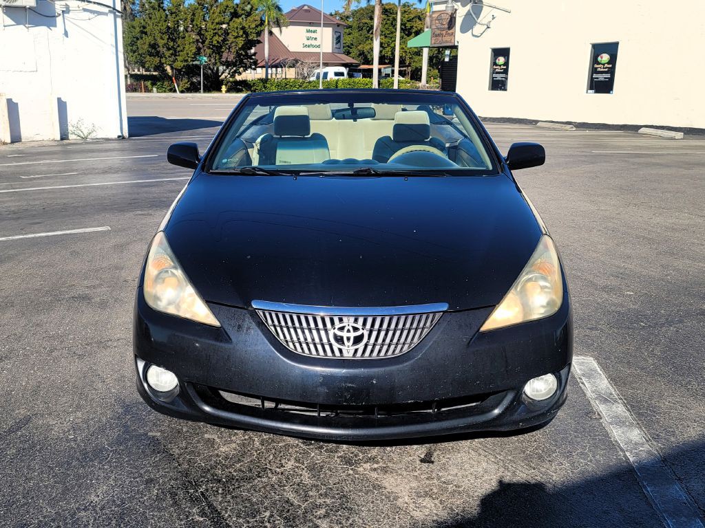 2004 Toyota Camry Image 8