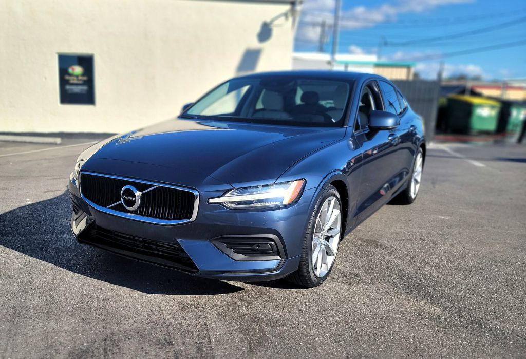 2019 Volvo S60 Image 1