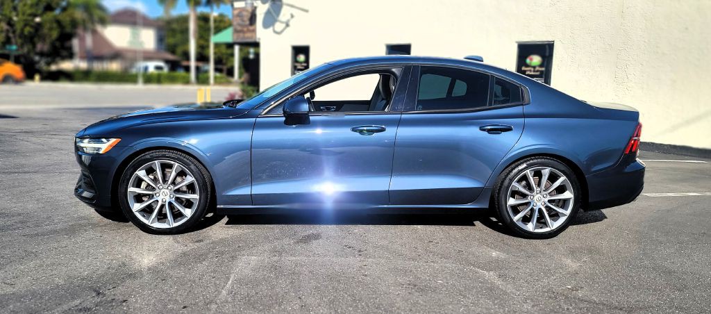 2019 Volvo S60 Image 2