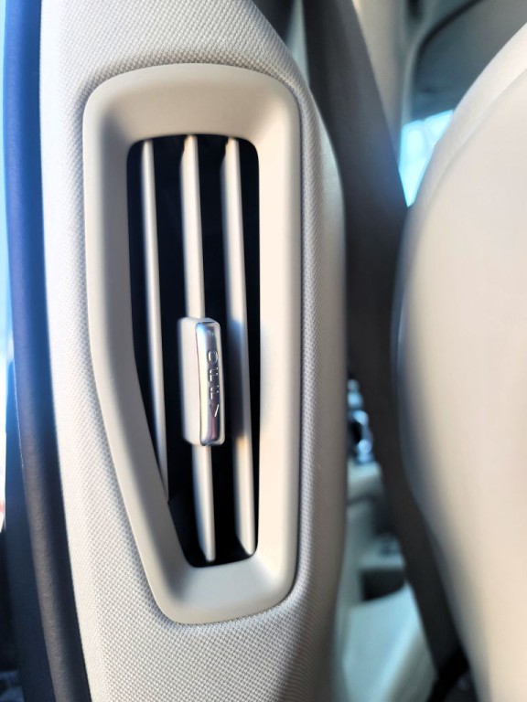 2019 Volvo S60 Image 12