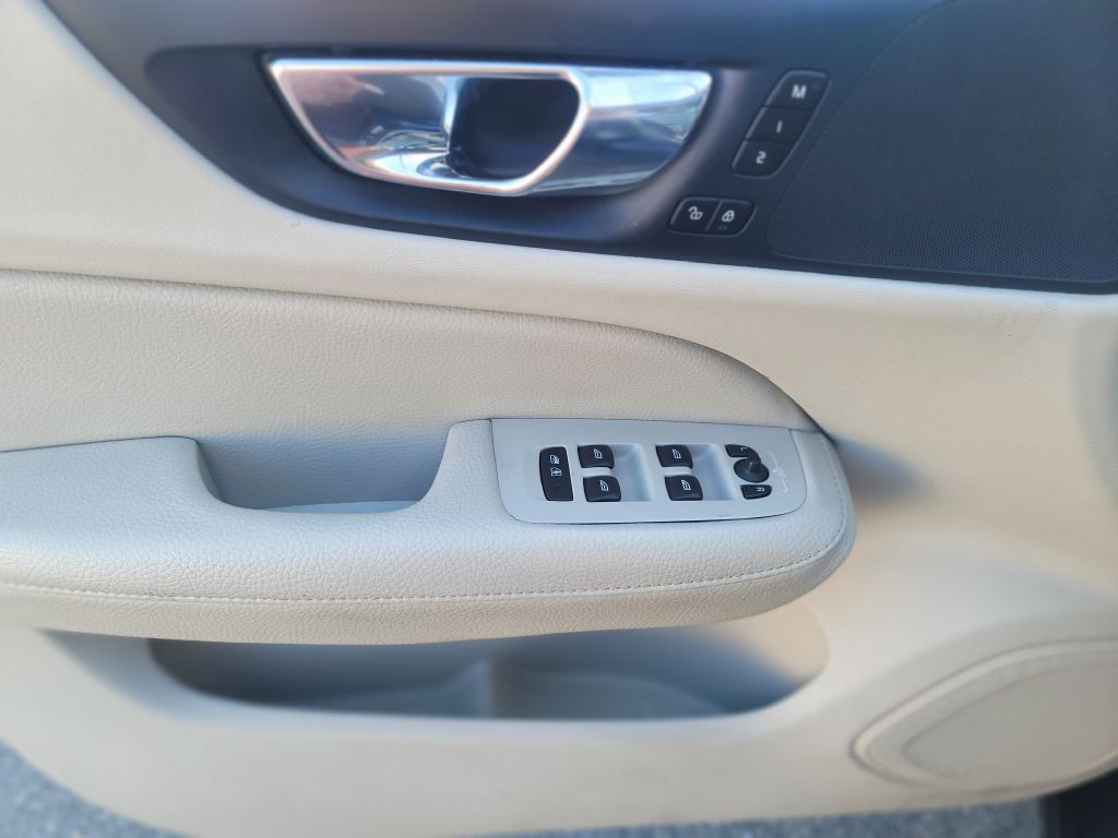 2019 Volvo S60 Image 14