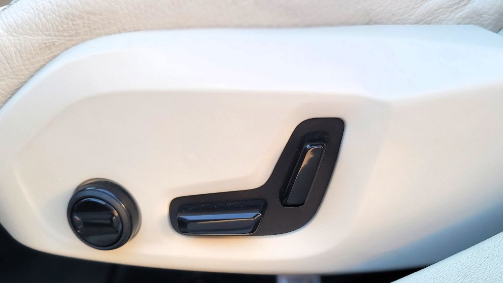 2019 Volvo S60 Image 15