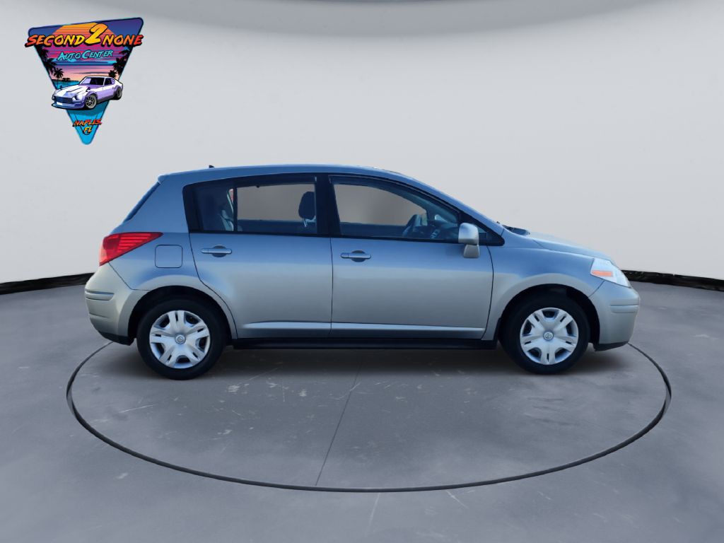 2012 Nissan Versa Image 6