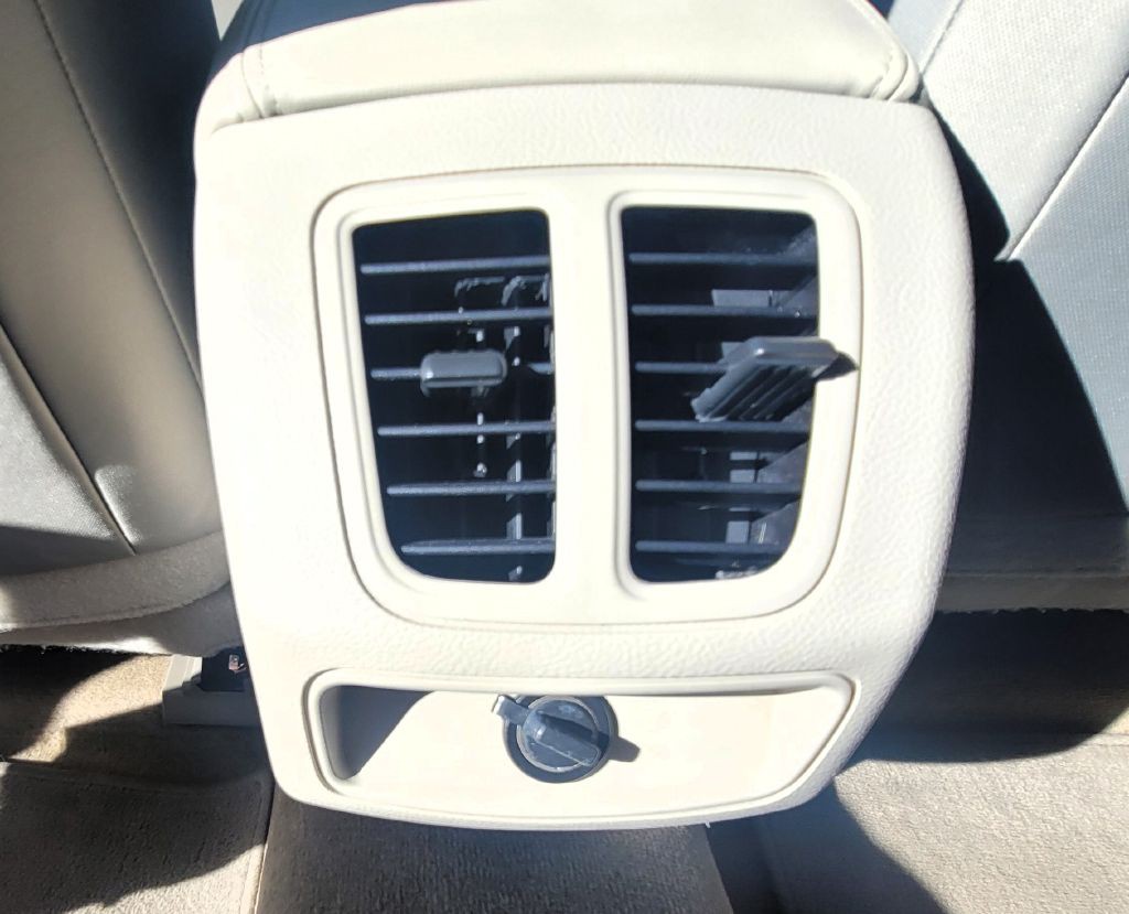 2012 Ford Taurus Image 10