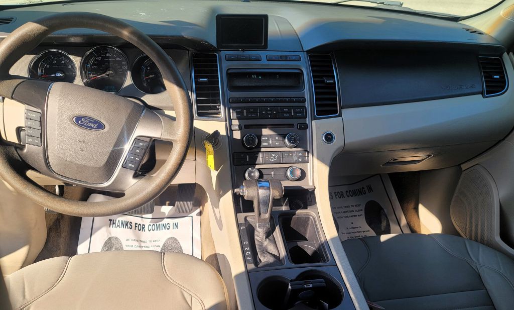 2012 Ford Taurus Image 11
