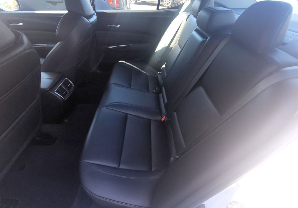2016 Acura TL Image 11