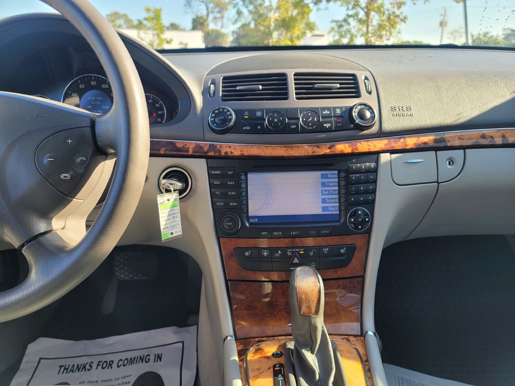 2006 Mercedes-Benz E-Class Image 10