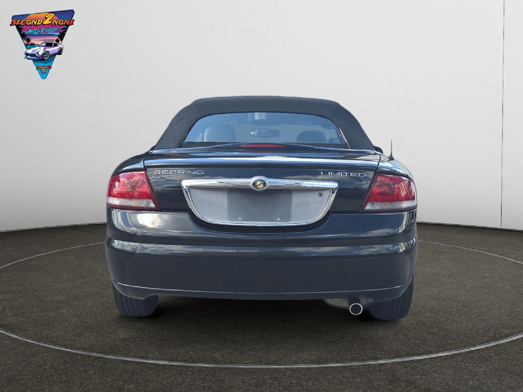 2005 Chrysler Sebring Image 4