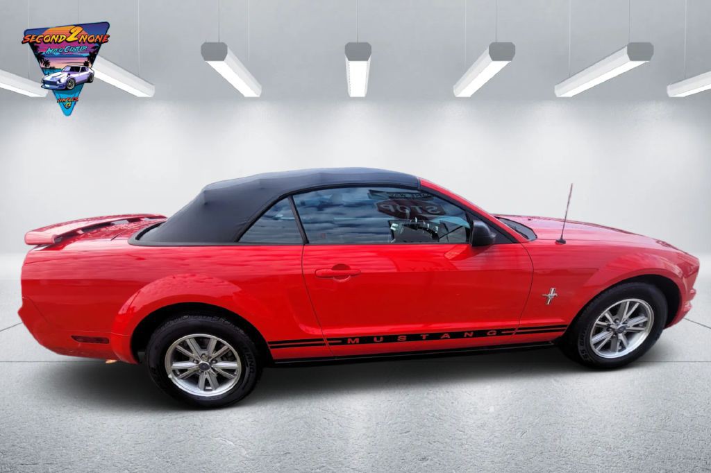 2005 Ford Mustang Image 3