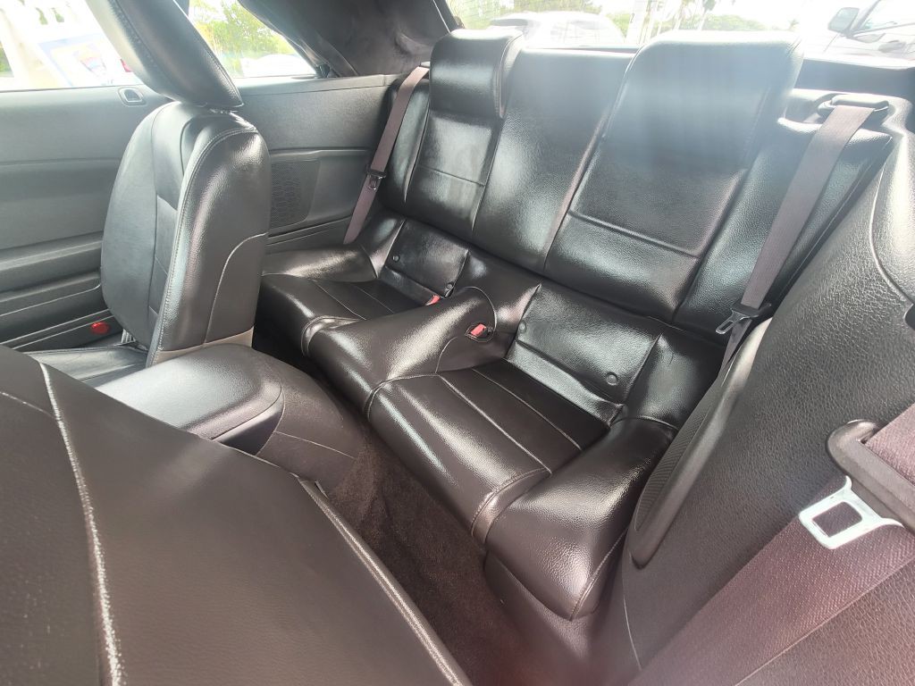 2005 Ford Mustang Image 15