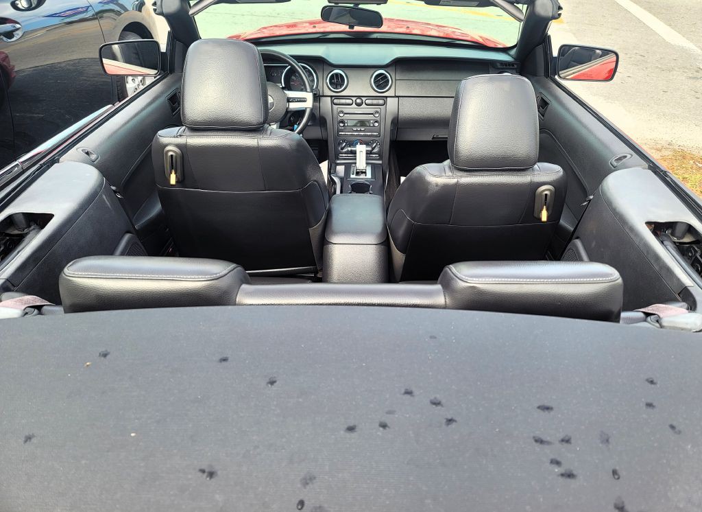 2005 Ford Mustang Image 20