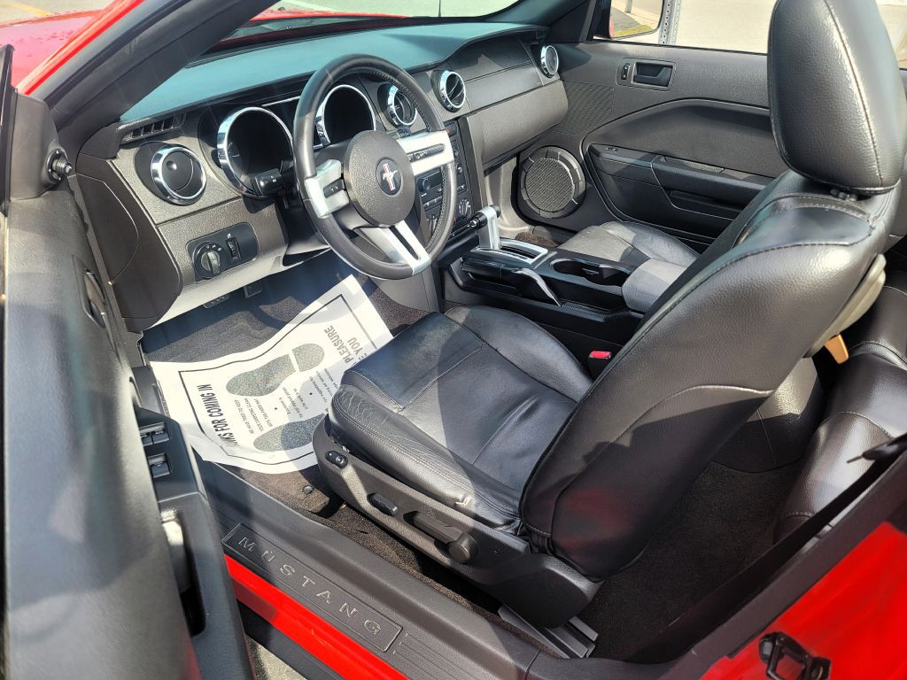 2005 Ford Mustang Image 21