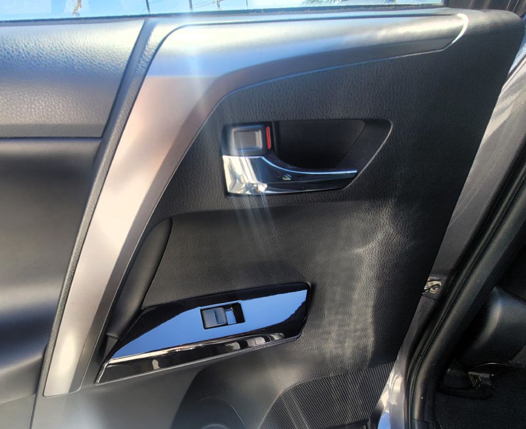 2016 Toyota Rav4 Image 8