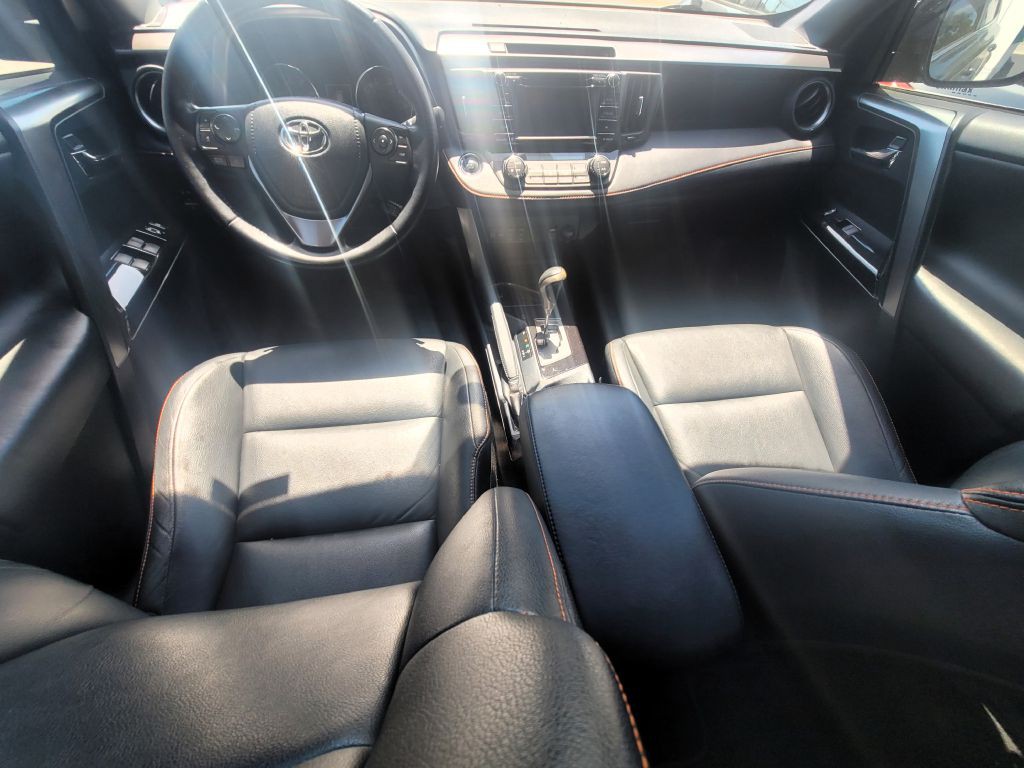 2016 Toyota Rav4 Image 10