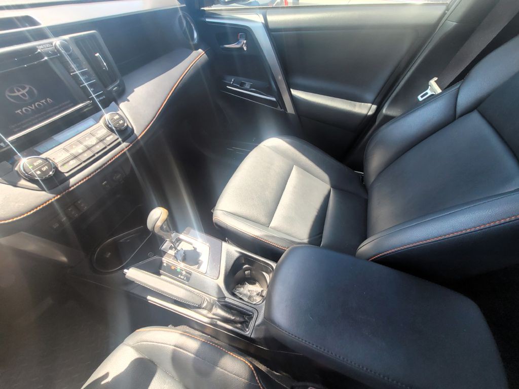 2016 Toyota Rav4 Image 11