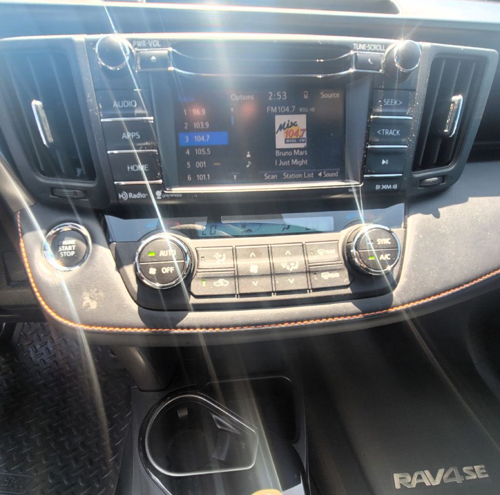 2016 Toyota Rav4 Image 12