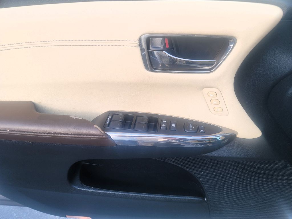 2013 Toyota Avalon Image 6