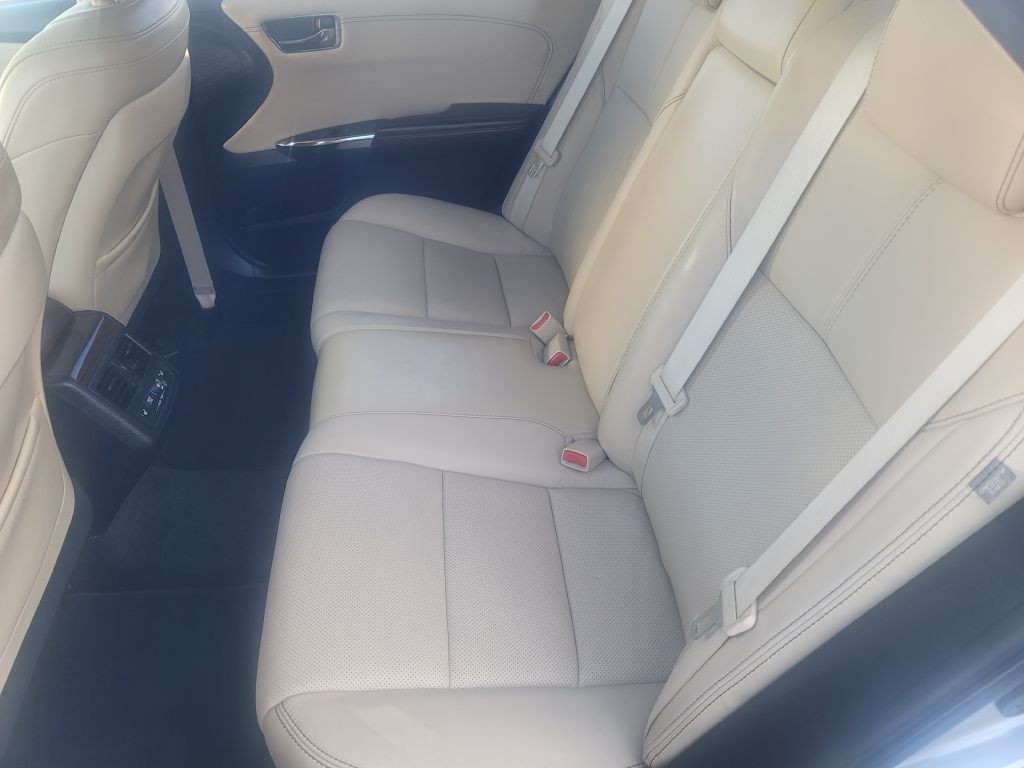 2013 Toyota Avalon Image 10