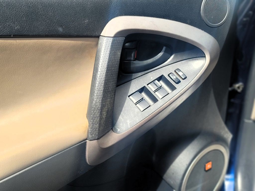 2006 Toyota Rav4 Image 6