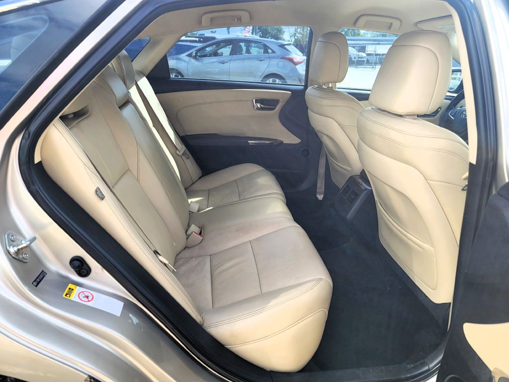 2013 Toyota Avalon Image 8
