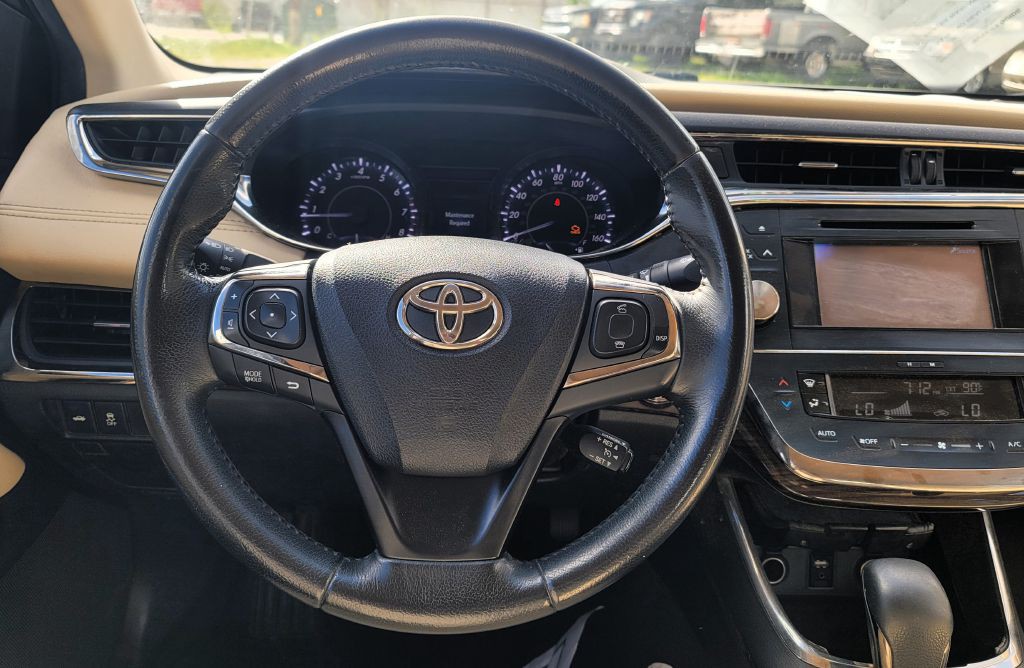 2013 Toyota Avalon Image 9