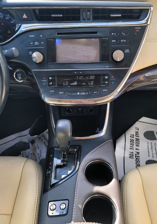 2013 Toyota Avalon Image 11
