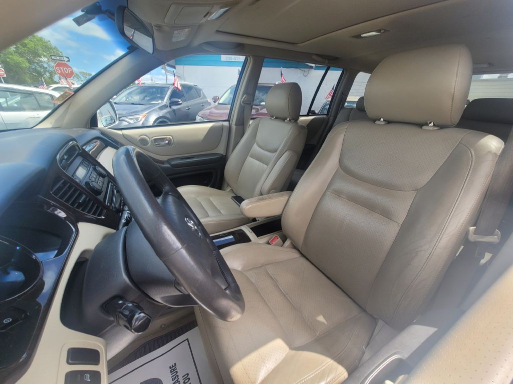2002 Toyota Highlander Image 9